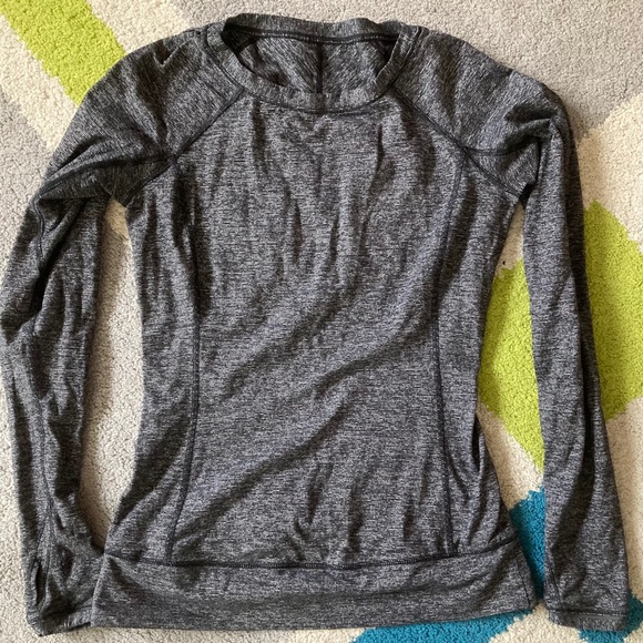 Lululemon pullover - Picture 1 of 2